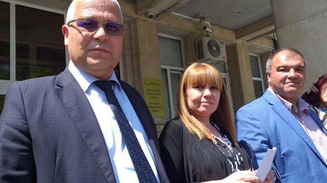 Наркооранжерия и печатница на фалшиви банкноти са разкрили варненските полицаи (ВИДЕО)